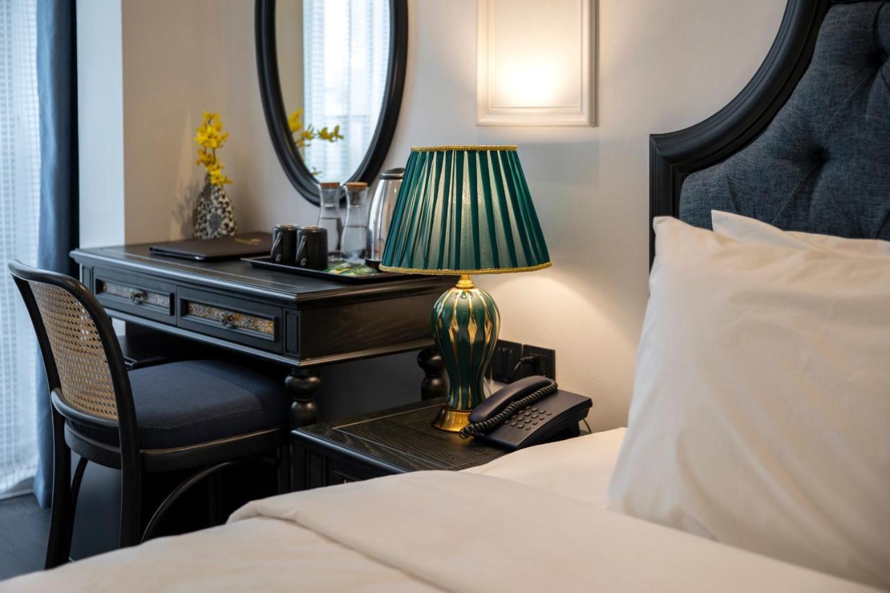 Ha Long Essence Hotel Bagian luar foto